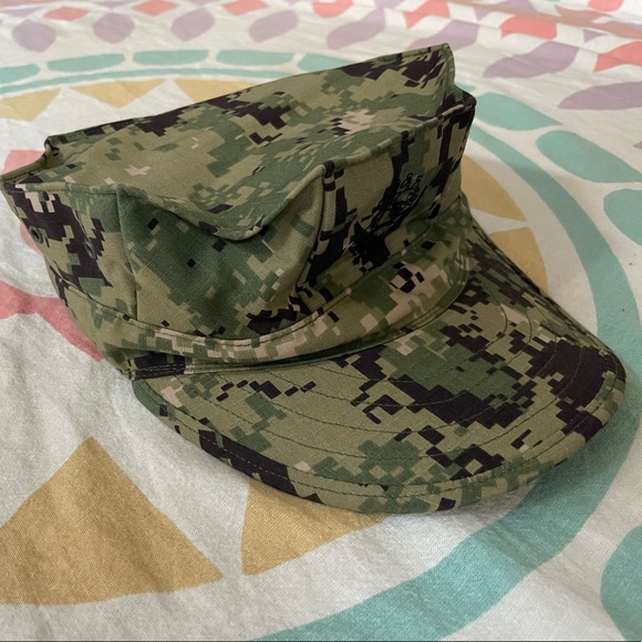 U.S. Navy Working Type III Cap - Picture 2 of 10